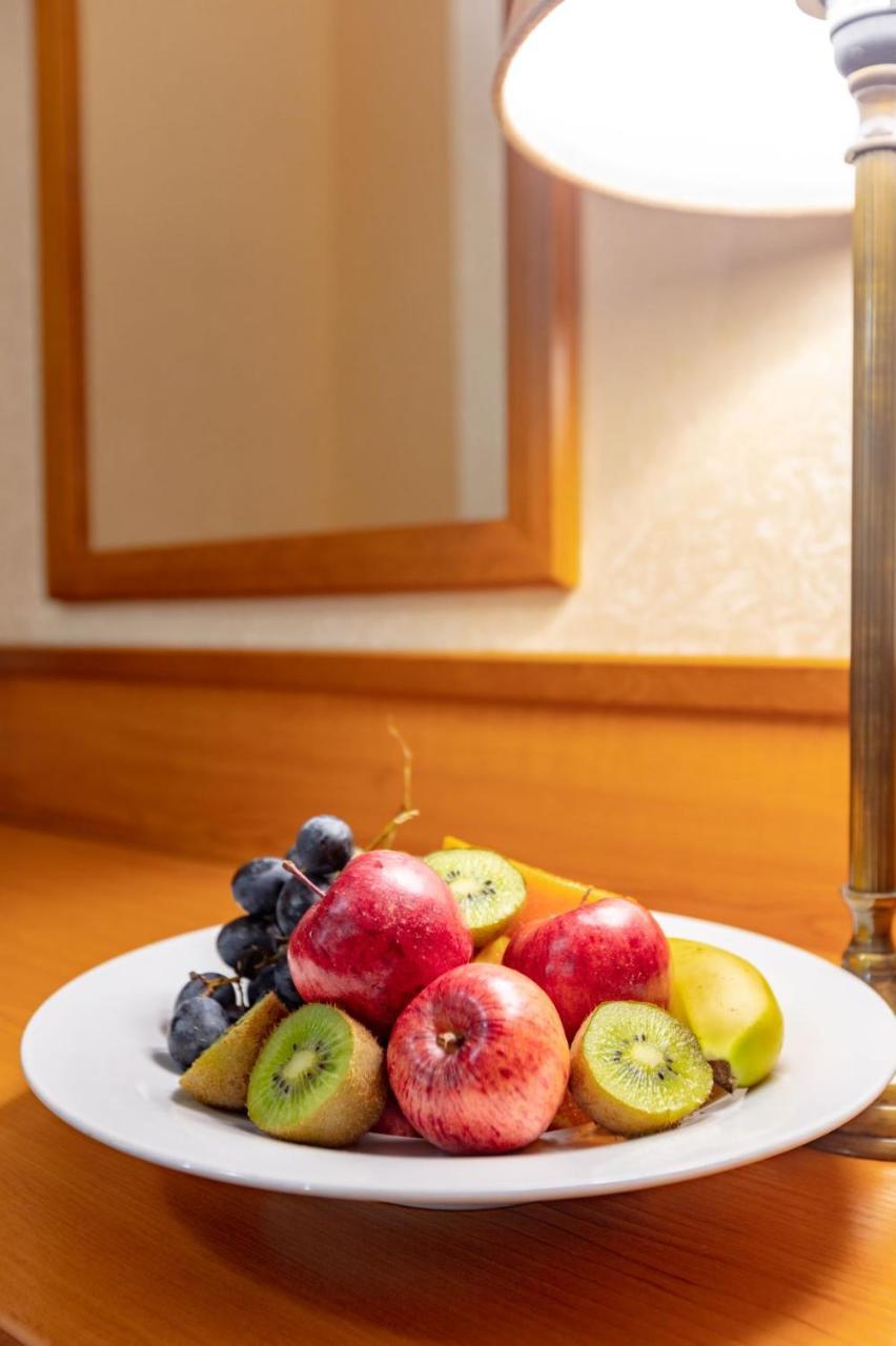 Hotel Epinal Bitola Eksteriør bilde