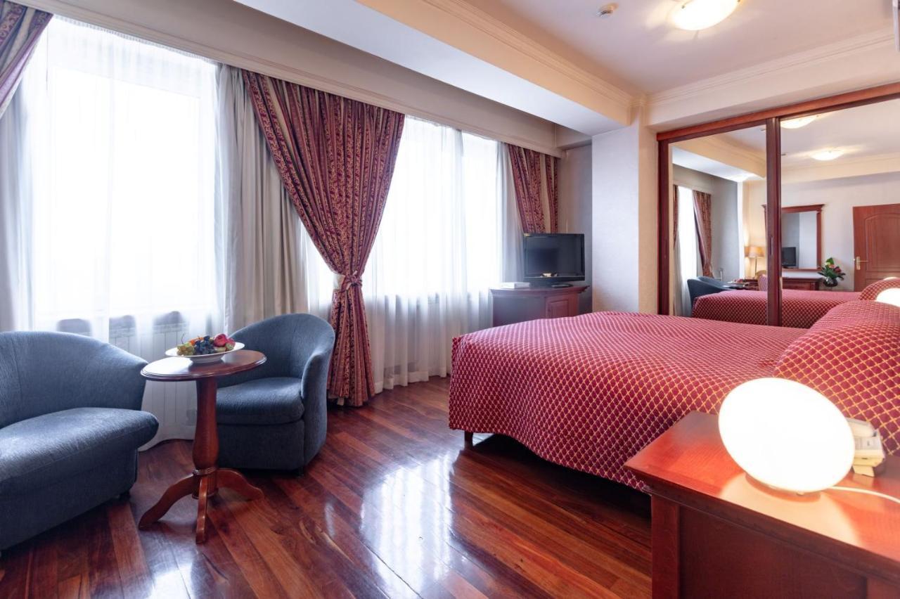 Hotel Epinal Bitola Eksteriør bilde